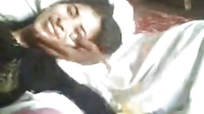 جوان بمکد دیک و می شود فاک در تختخواب سکس ضربدری داغ گره خورده است