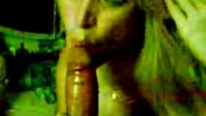 شادی فیلم سکسی داغ و حشری و مکش کثیف, بحث
